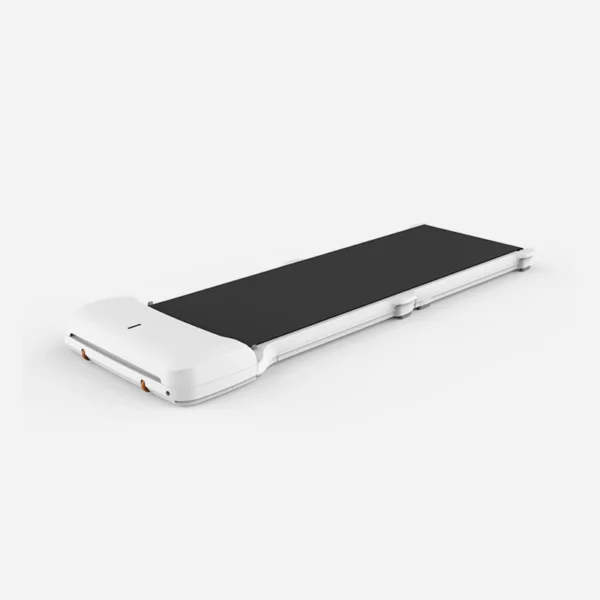 Tapis de marche compact et pliable en position déployée, idéal pour une utilisation à domicile ou au bureau. Design élégant et discret, ce tapis offre une solution pratique pour rester actif tout en optimisant l’espace.